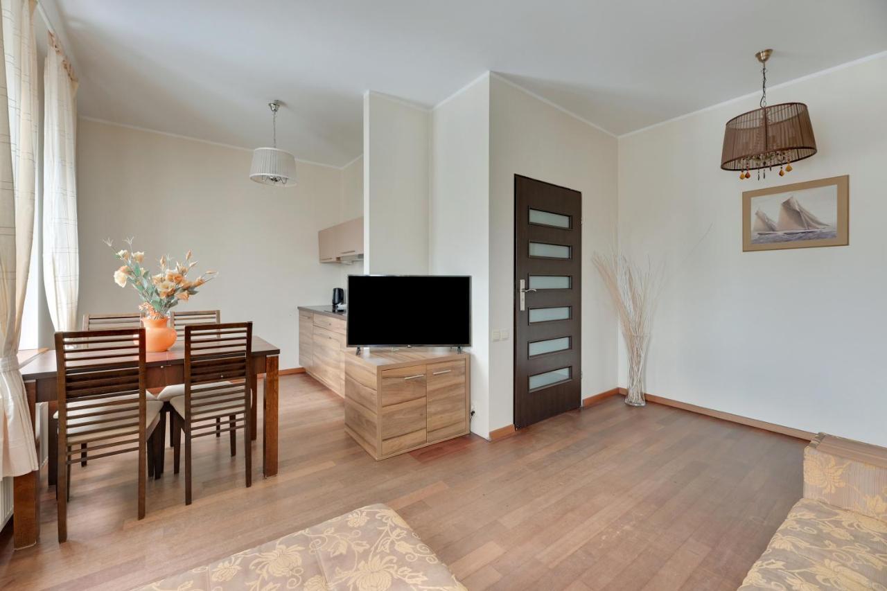 Dom & House - Apartamenty Nautilus Jelitkowo 50 Metrow Od Plazy Gdańsk Kültér fotó